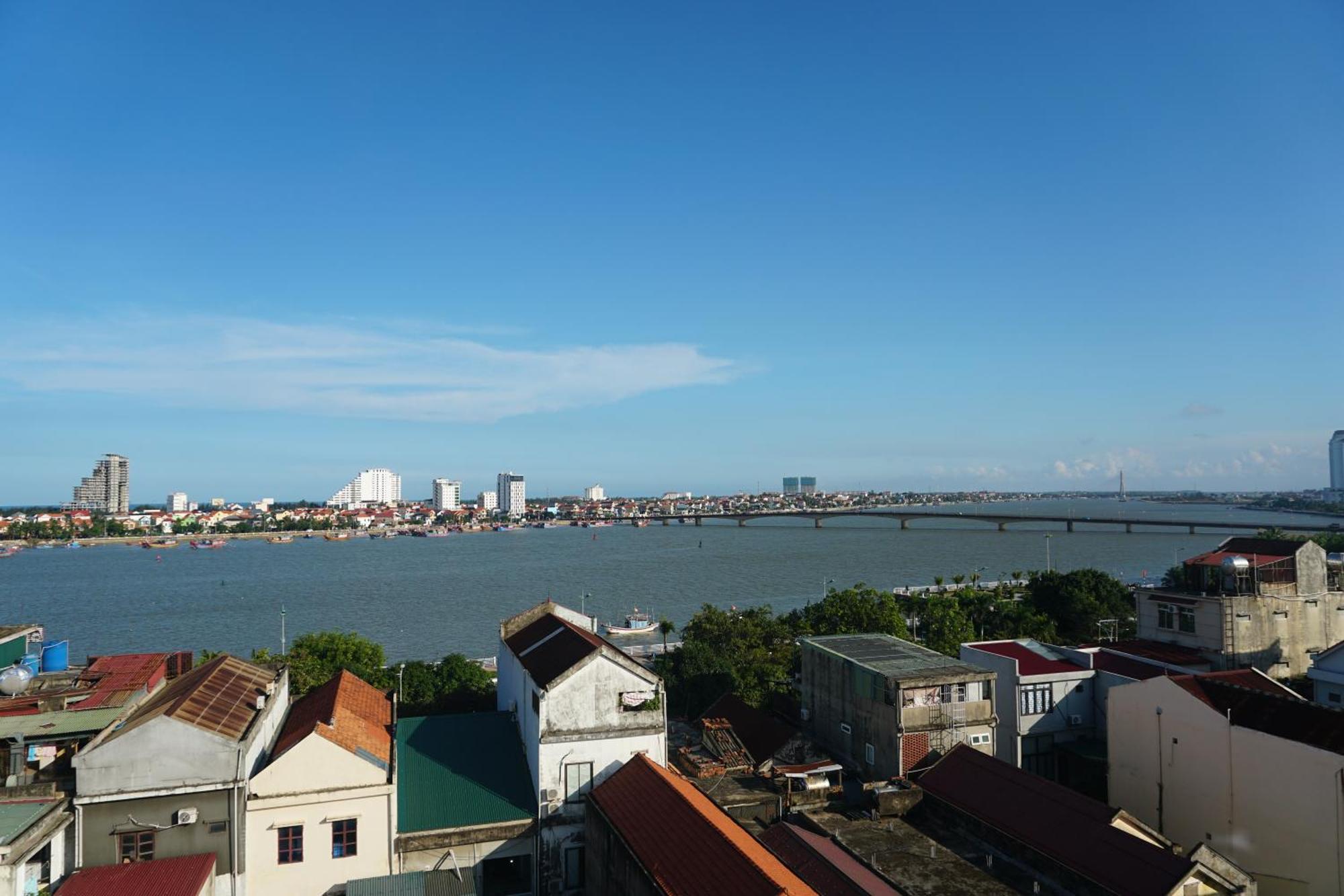 Minh Quang Hotel ด่งเฮ้ย ภายนอก รูปภาพ