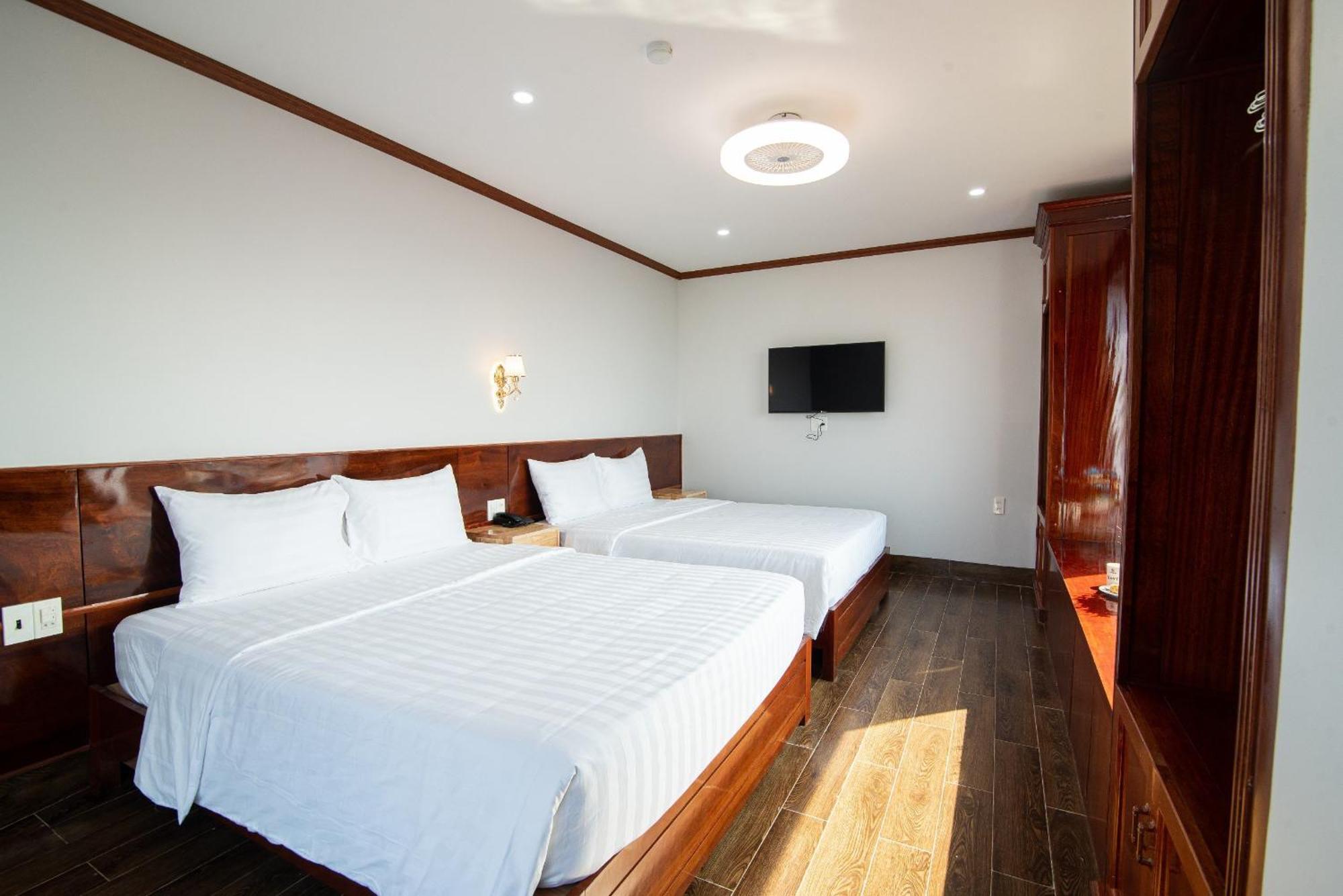 Minh Quang Hotel ด่งเฮ้ย ภายนอก รูปภาพ